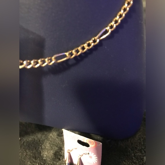Dark blue Danbaoly purse with 18kt gold plated necklace and Hematite earrings - Picture 4 of 10